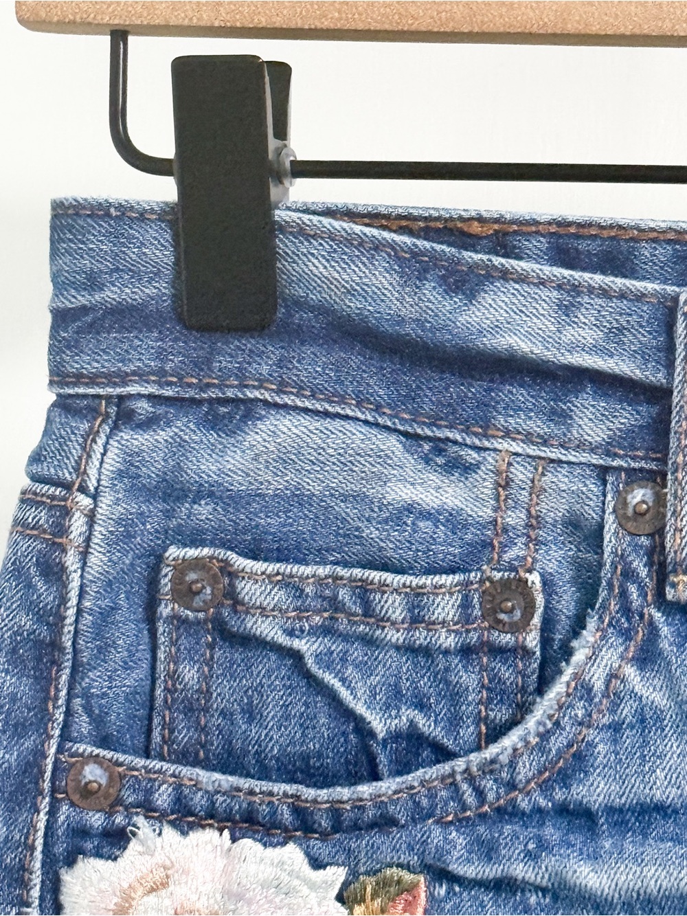 American Eagle Outfitters Embroidered Blue Denim Cutoff Shorts - Picture 3 of 17
